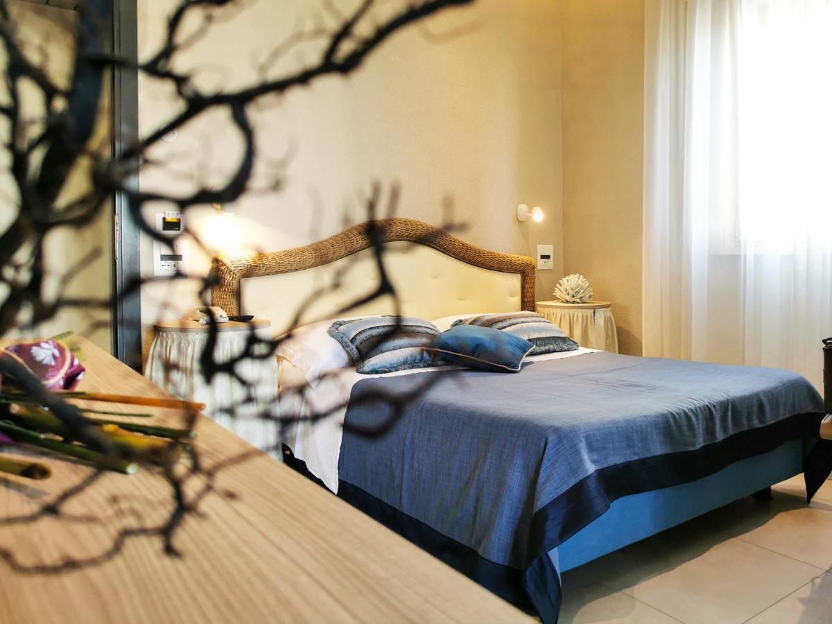 Hotel Alba Misano Adriatico Exteriör bild